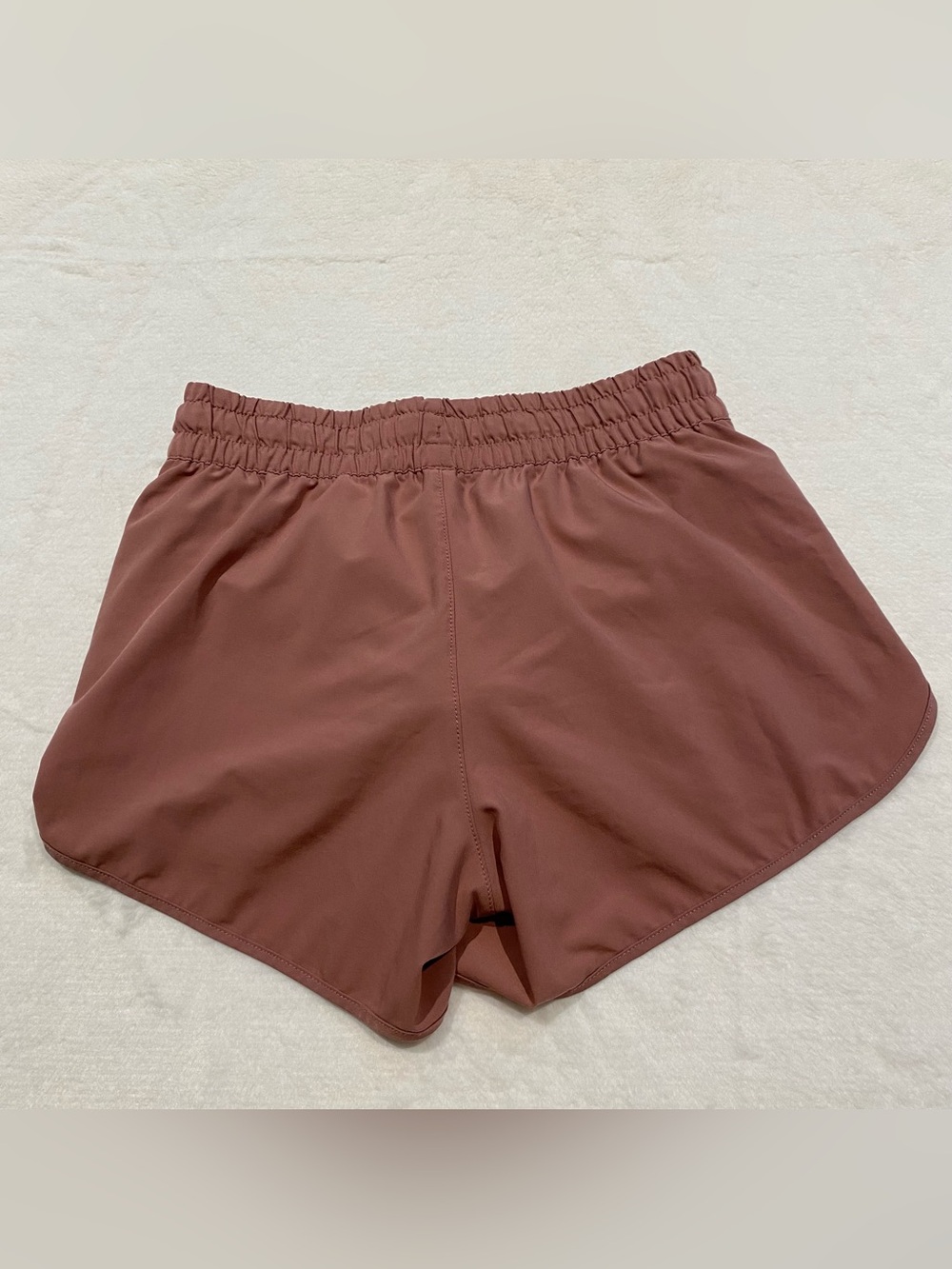 (XS) Vuori Clementine 2.0 Short 2.5" Dusty Rose Pink Marsala Extra Small Gym - Picture 12 of 13